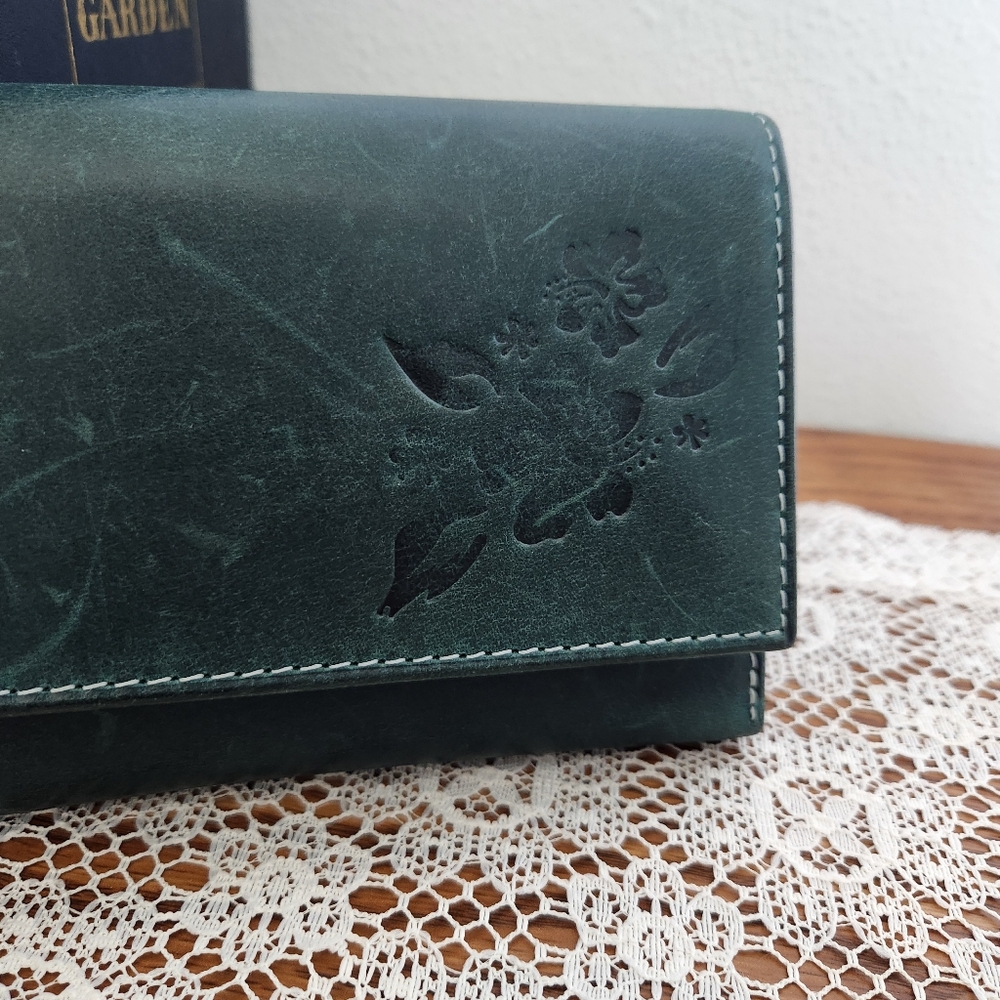 Distressed Embossed Leather Wallet - Picture 3 of 15